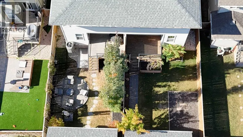 12 Legacy Gate SE