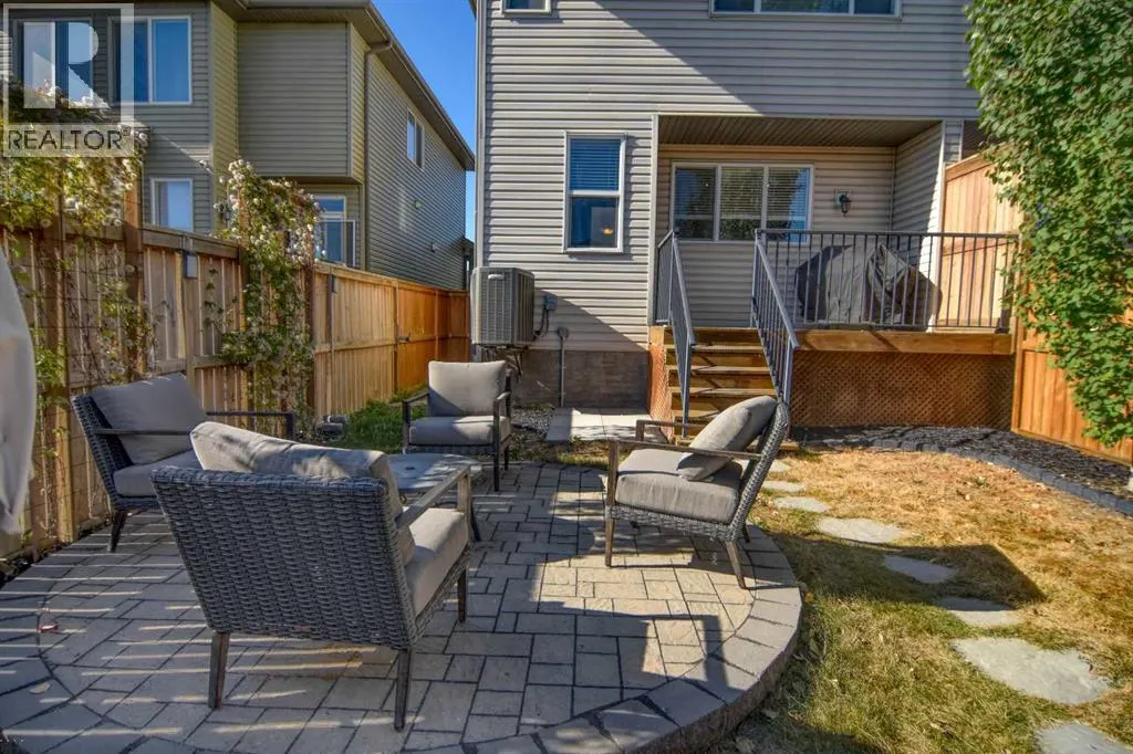 12 Legacy Gate SE