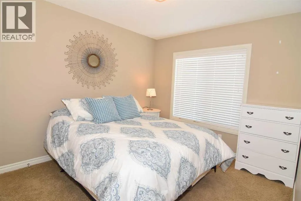 12 Legacy Gate SE