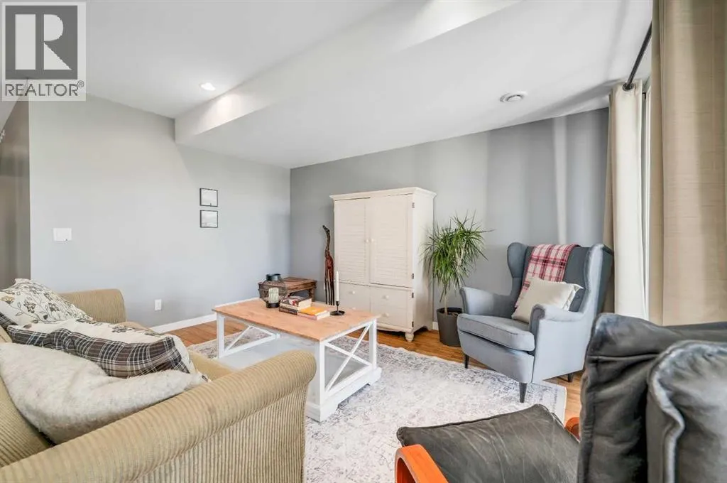 52, 351 Monteith Drive SE