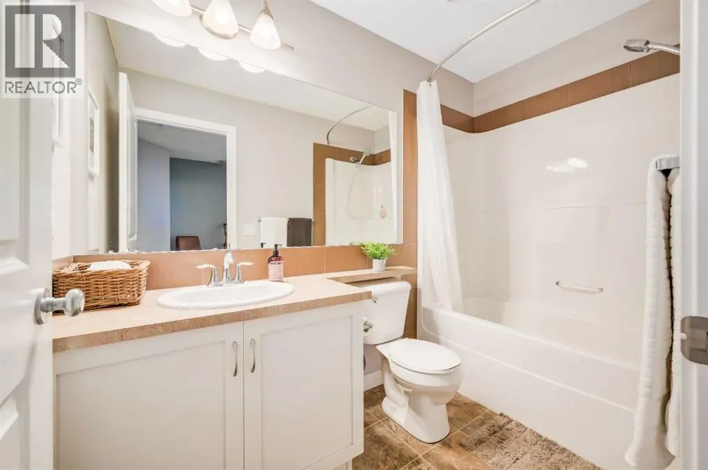 52, 351 Monteith Drive SE