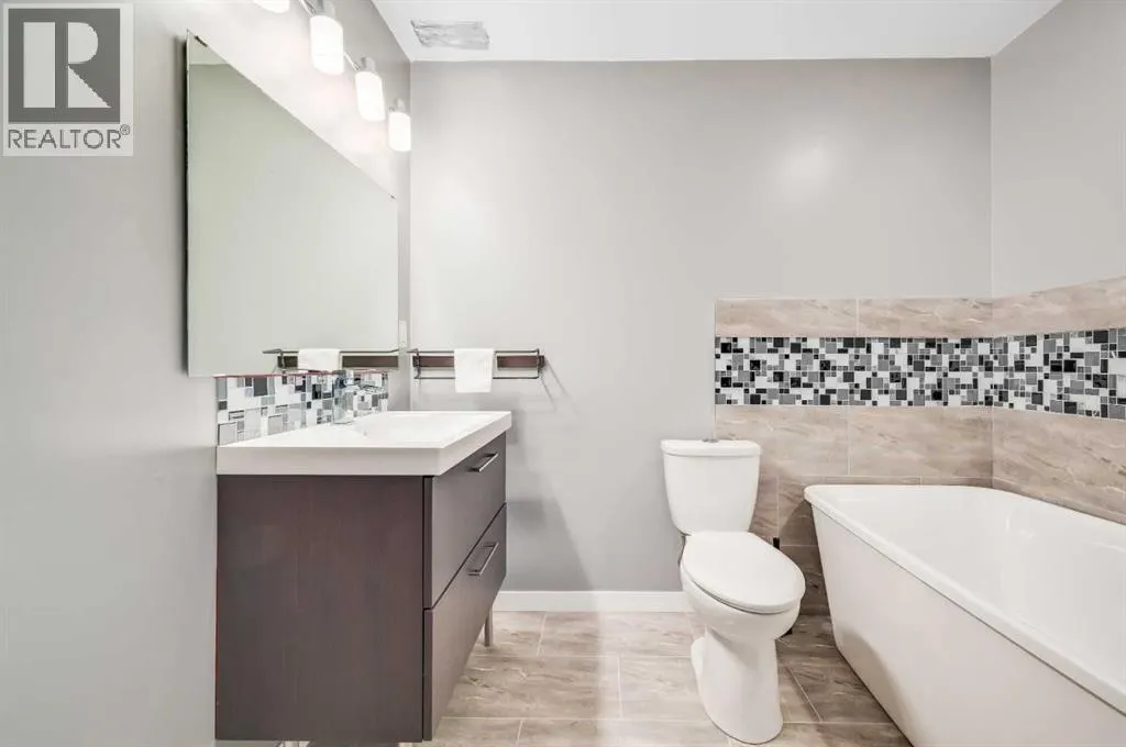 52, 351 Monteith Drive SE