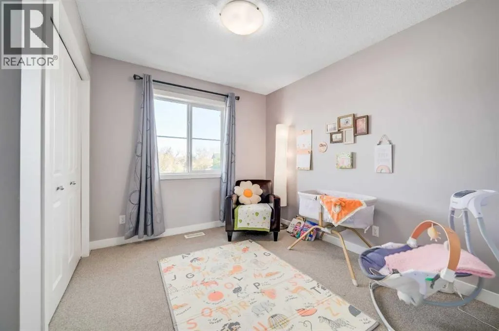 52, 351 Monteith Drive SE