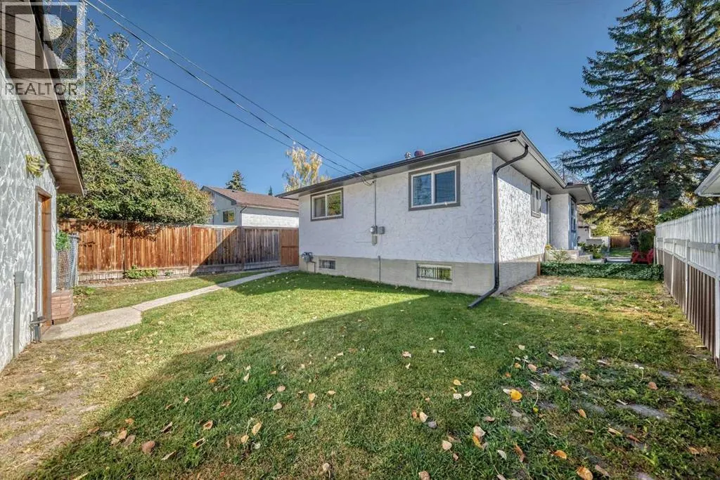 3252 Dover Ridge Drive SE