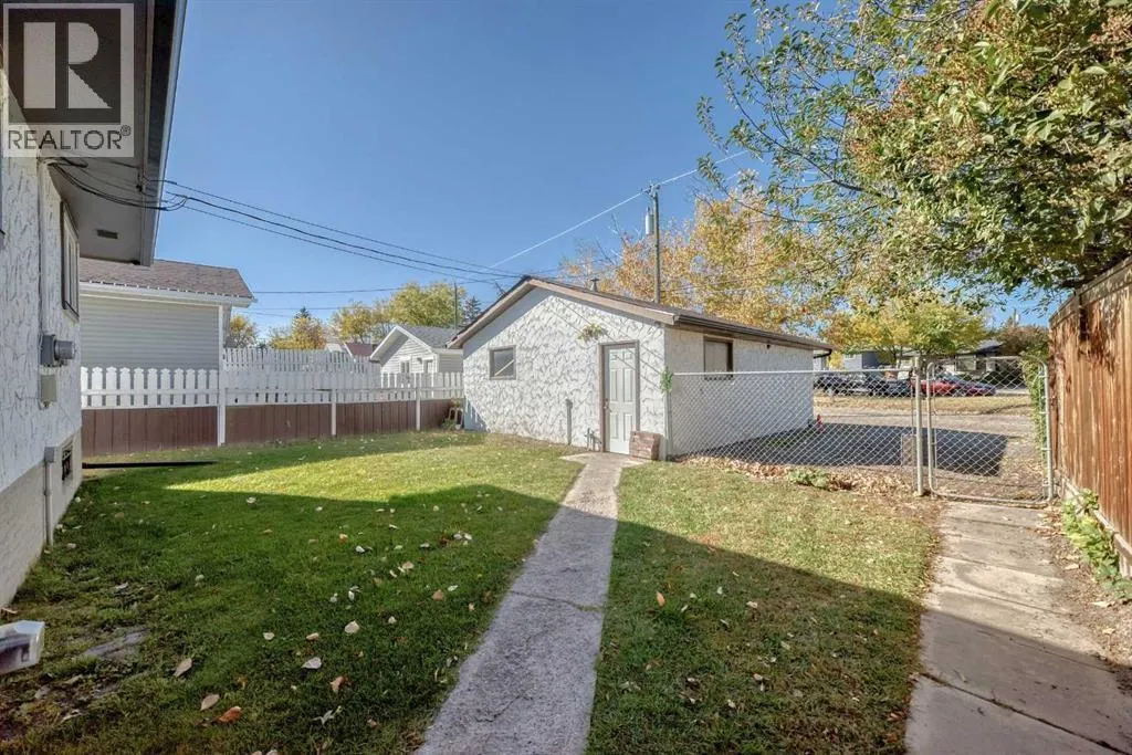3252 Dover Ridge Drive SE