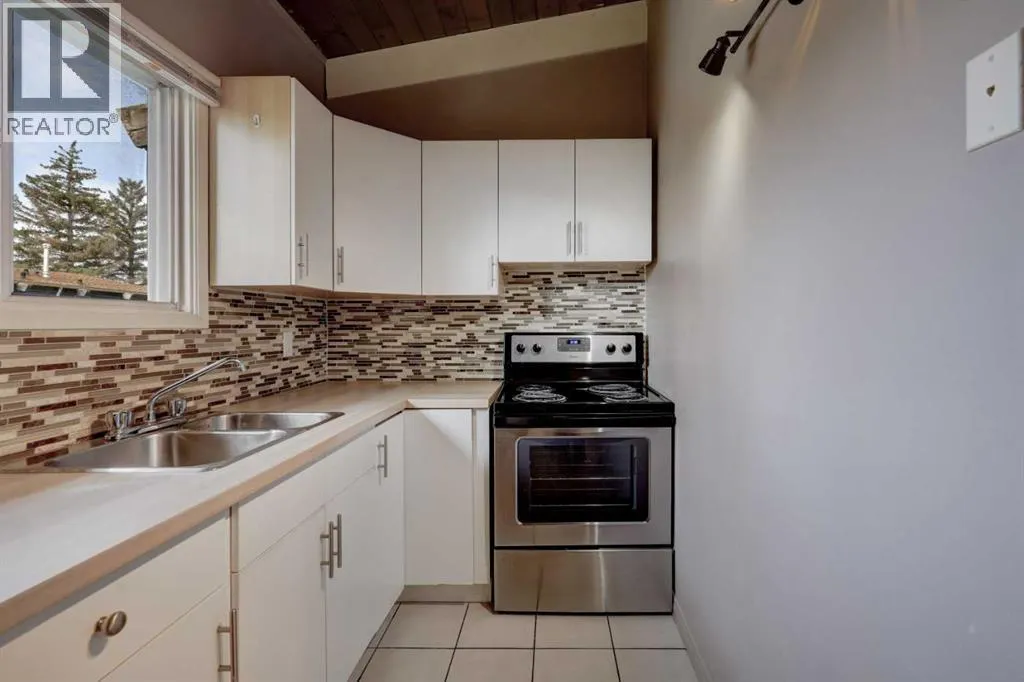 529 Sabrina Road SW