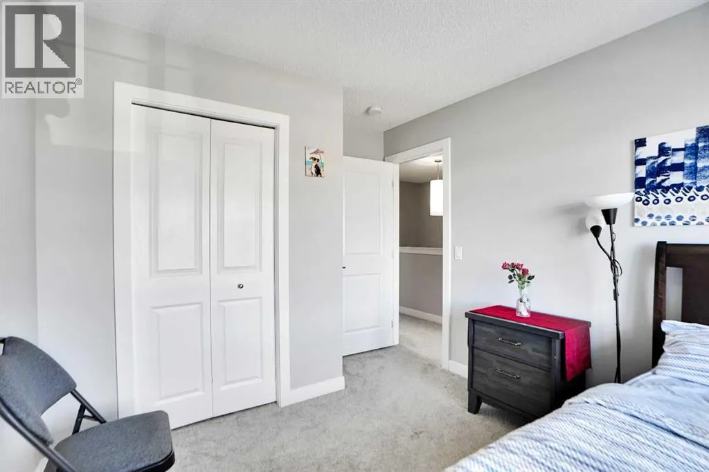 1322 walden Drive SE