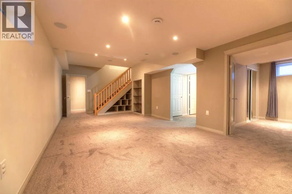 8903 Royal Oak Way NW