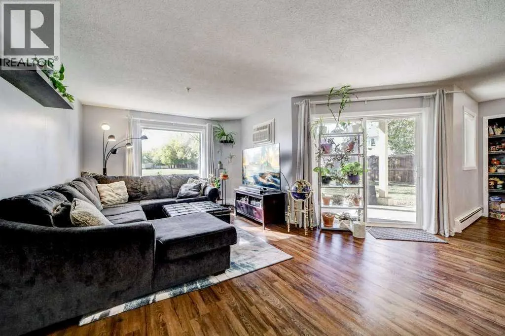 109, 485 Red Crow Boulevard W
