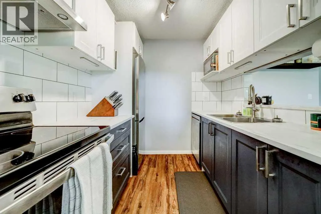 109, 485 Red Crow Boulevard W