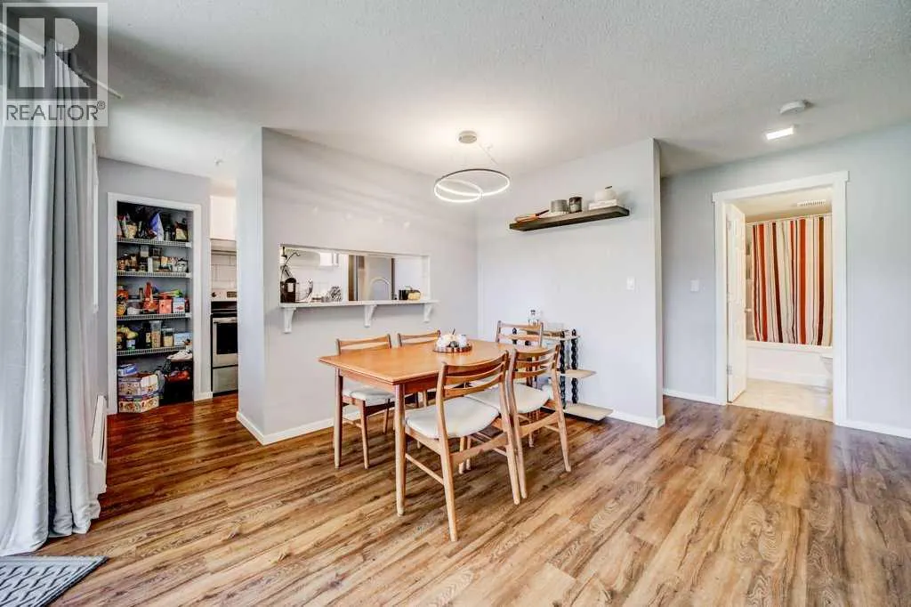 109, 485 Red Crow Boulevard W