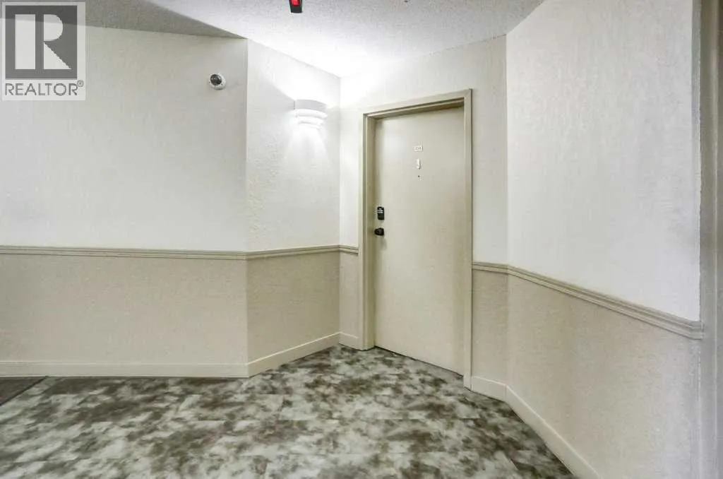 109, 485 Red Crow Boulevard W