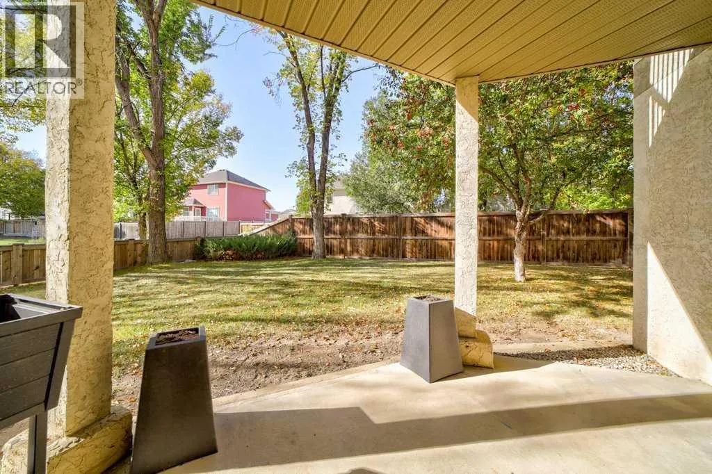 109, 485 Red Crow Boulevard W