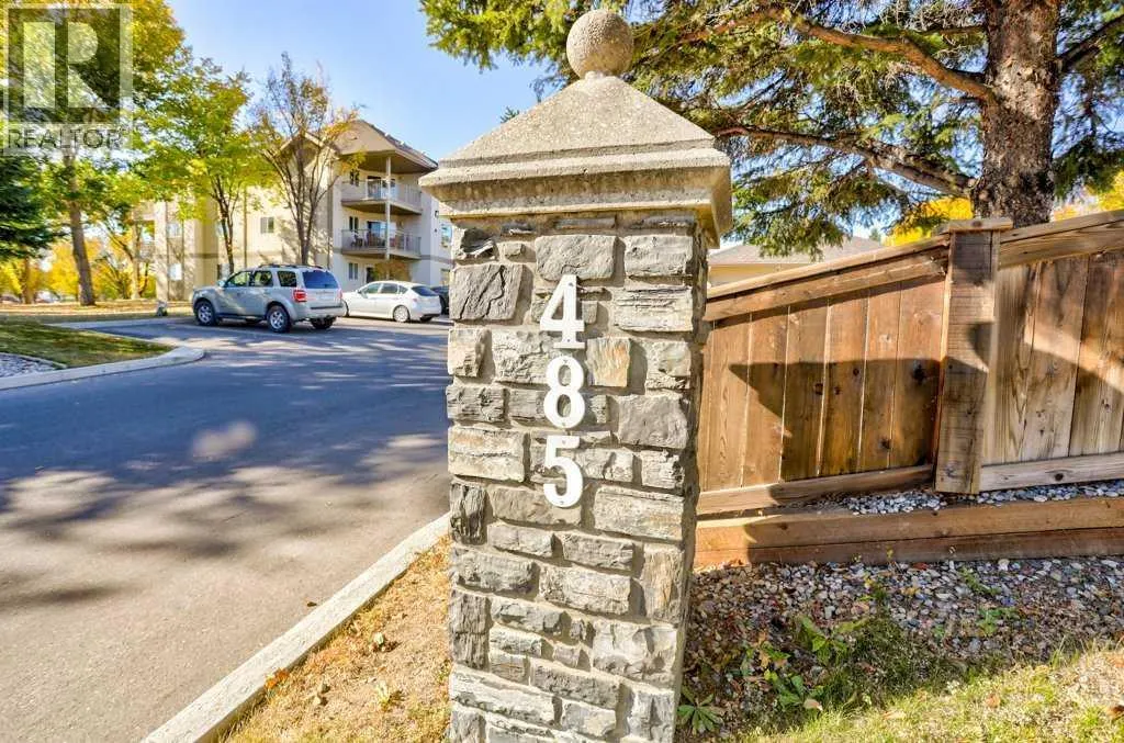 109, 485 Red Crow Boulevard W