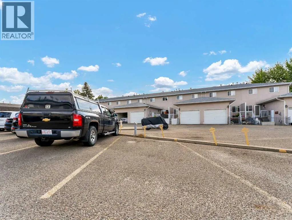 403, 165 South Ridge Drive SE