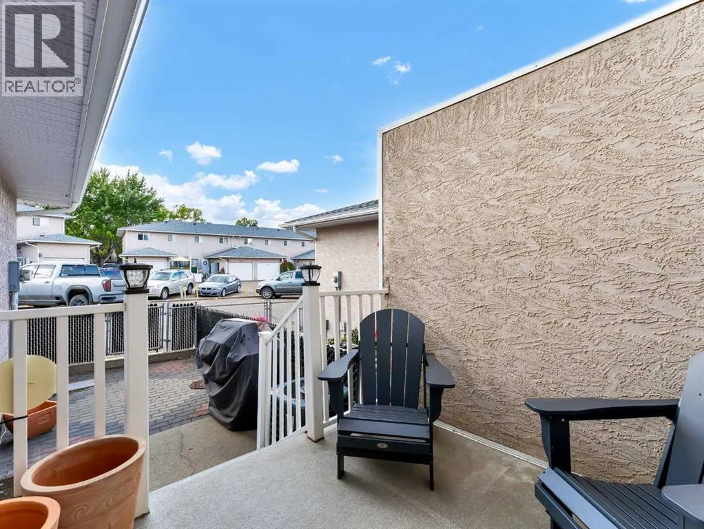 403, 165 South Ridge Drive SE