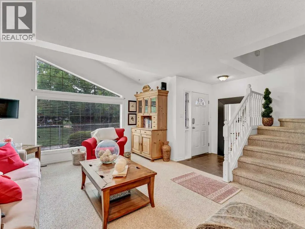 403, 165 South Ridge Drive SE