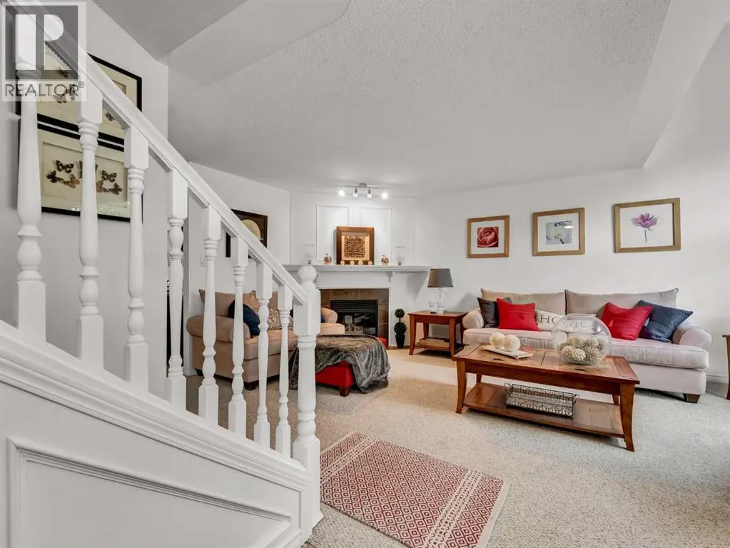 403, 165 South Ridge Drive SE