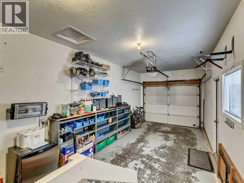 403, 165 South Ridge Drive SE