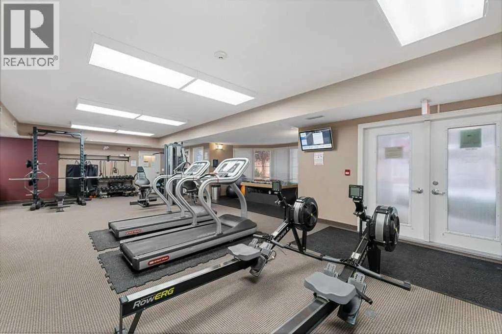 240, 60 Royal Oak Plaza NW