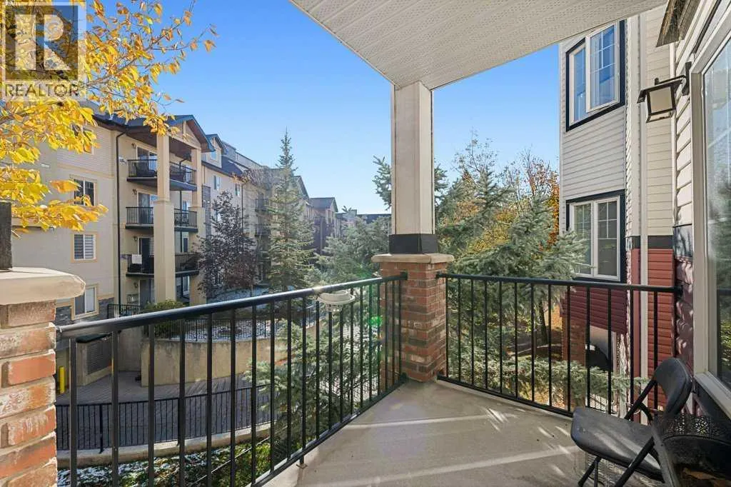 240, 60 Royal Oak Plaza NW