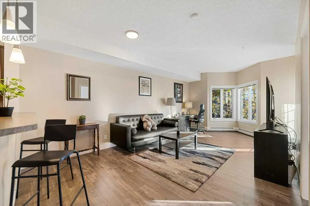 240, 60 Royal Oak Plaza NW