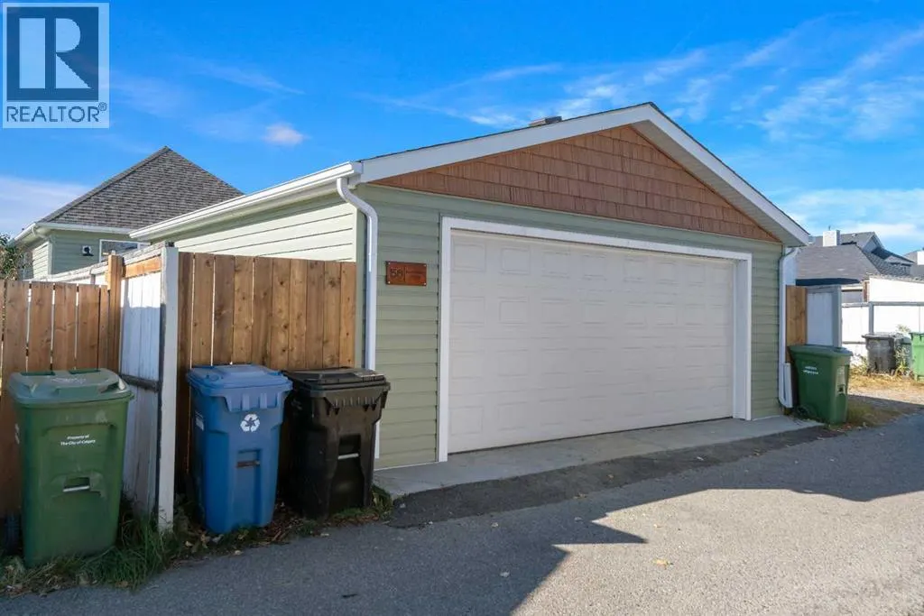 56 Inverness Grove SE