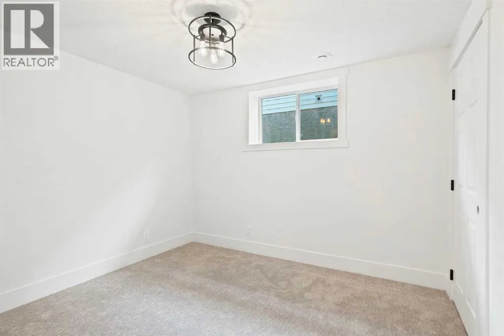 56 Inverness Grove SE