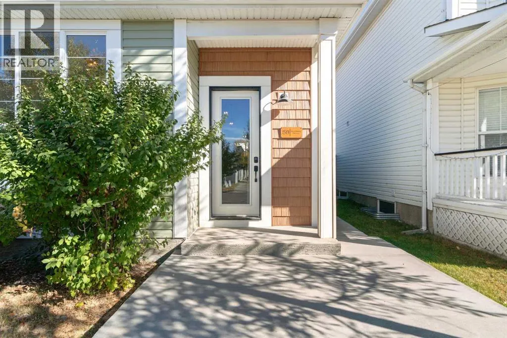 56 Inverness Grove SE