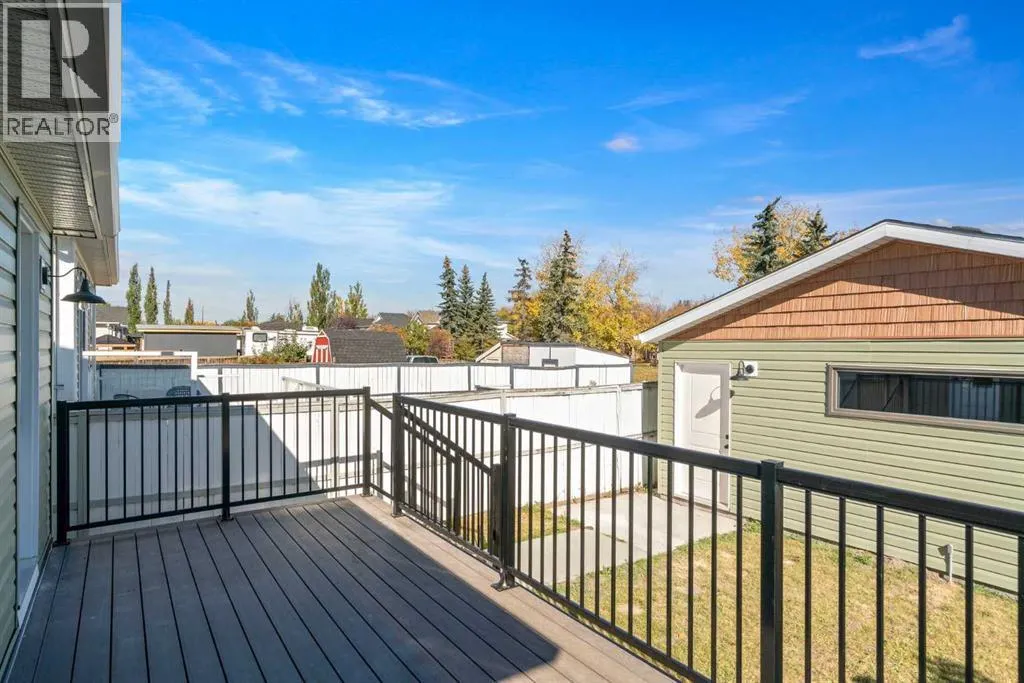 56 Inverness Grove SE