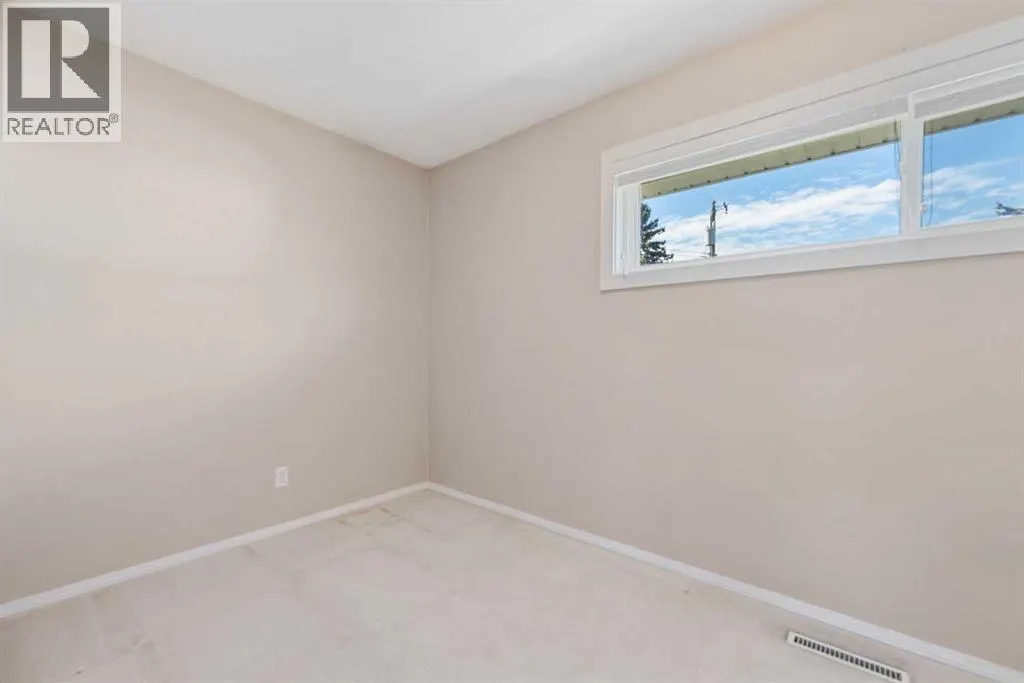 311, 4525 31 Street SW