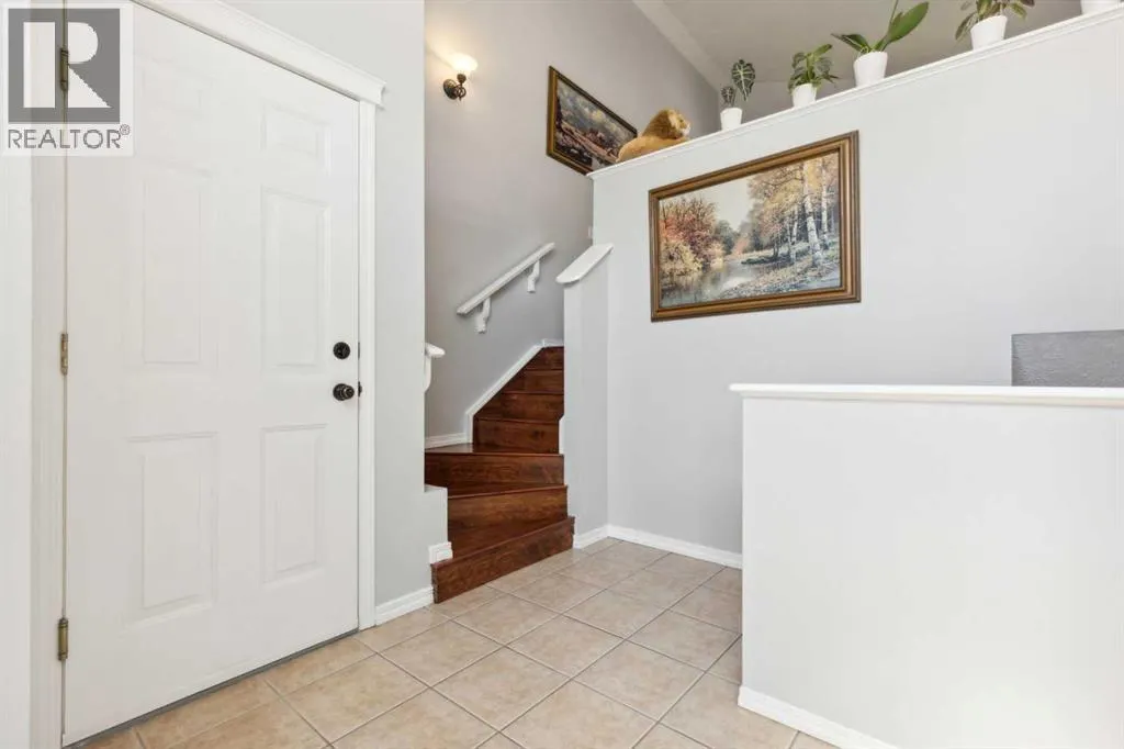 4 Martha's Meadow Place NE