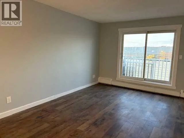 306, 41 Bennett Street
