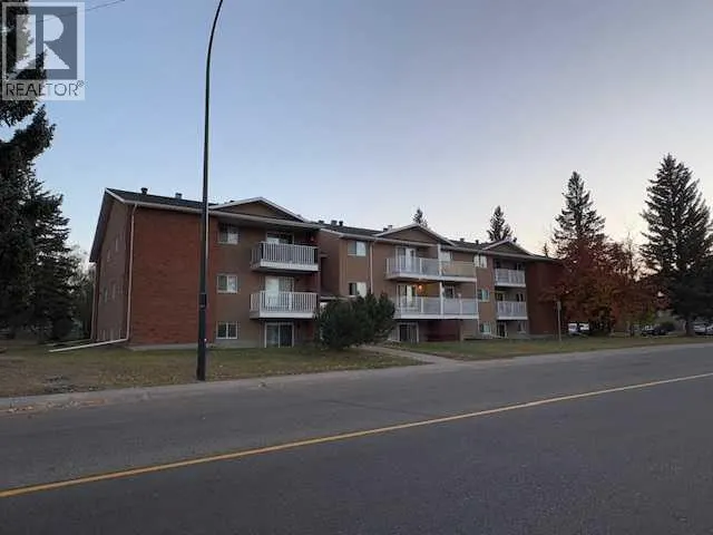 306, 41 Bennett Street