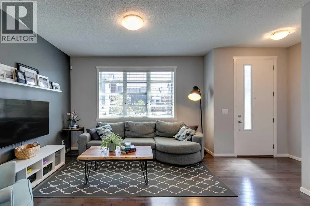 357 Walden Parade SE