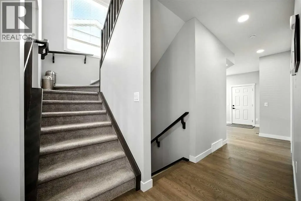97 Amblehurst Gardens NW