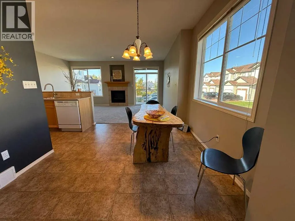 35, 295 Blackfoot Road W