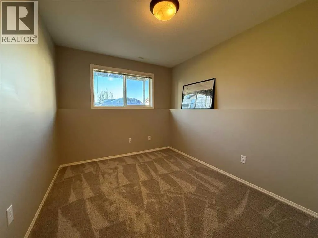 35, 295 Blackfoot Road W