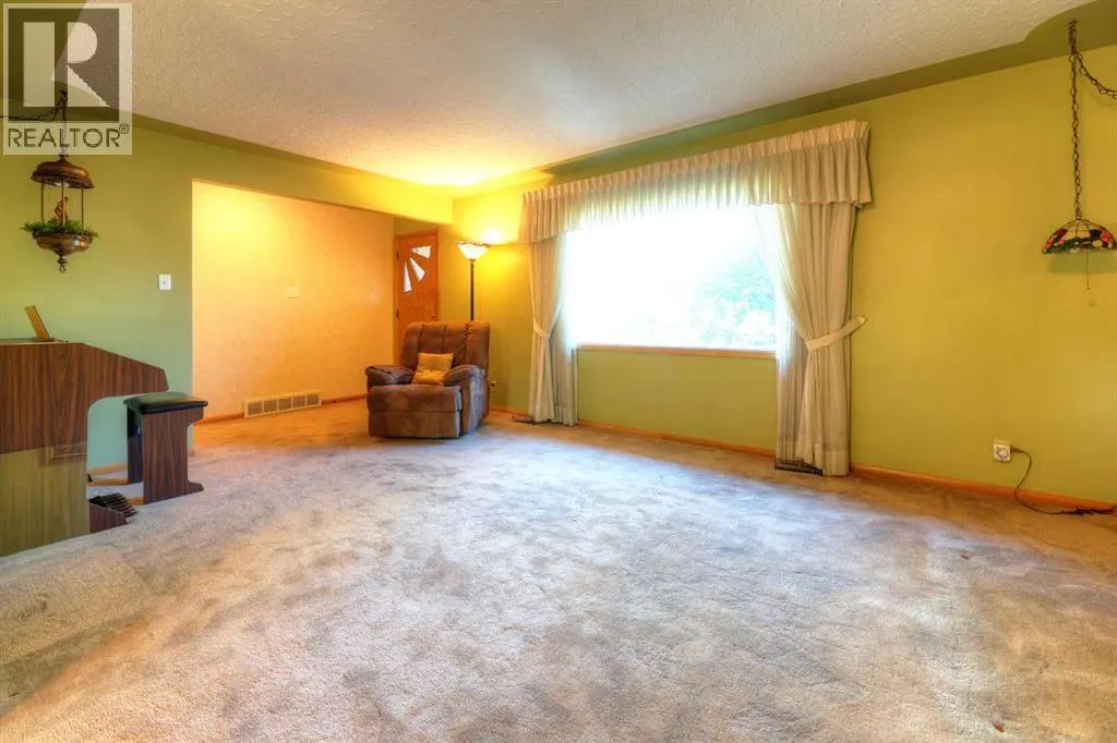 71 Rosery Drive NW