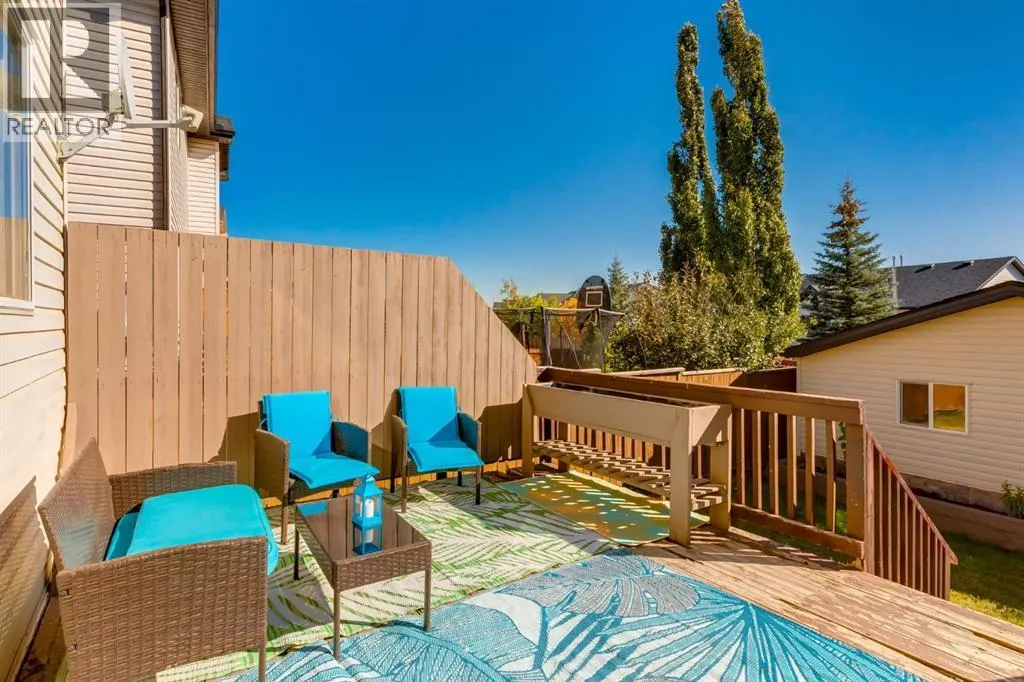 15 Covemeadow Close NE