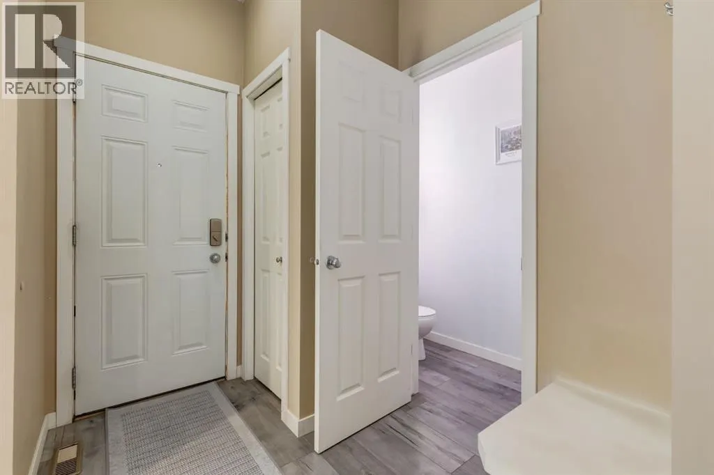 15 Covemeadow Close NE