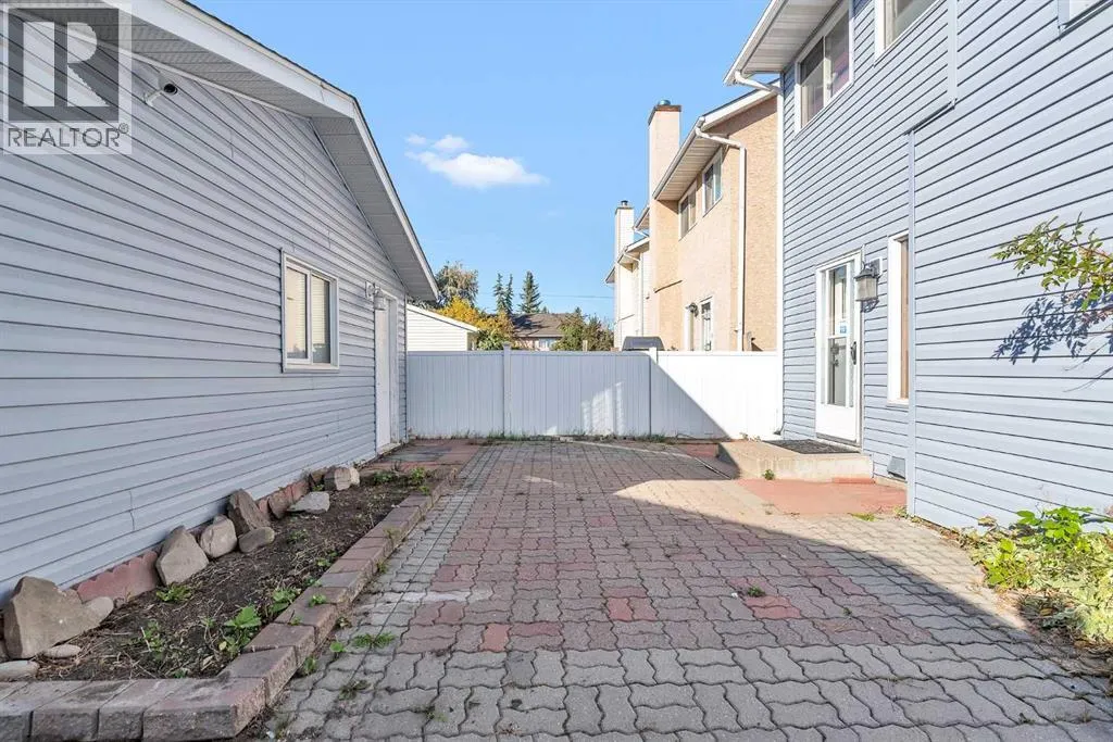 247 Millbank Drive SW