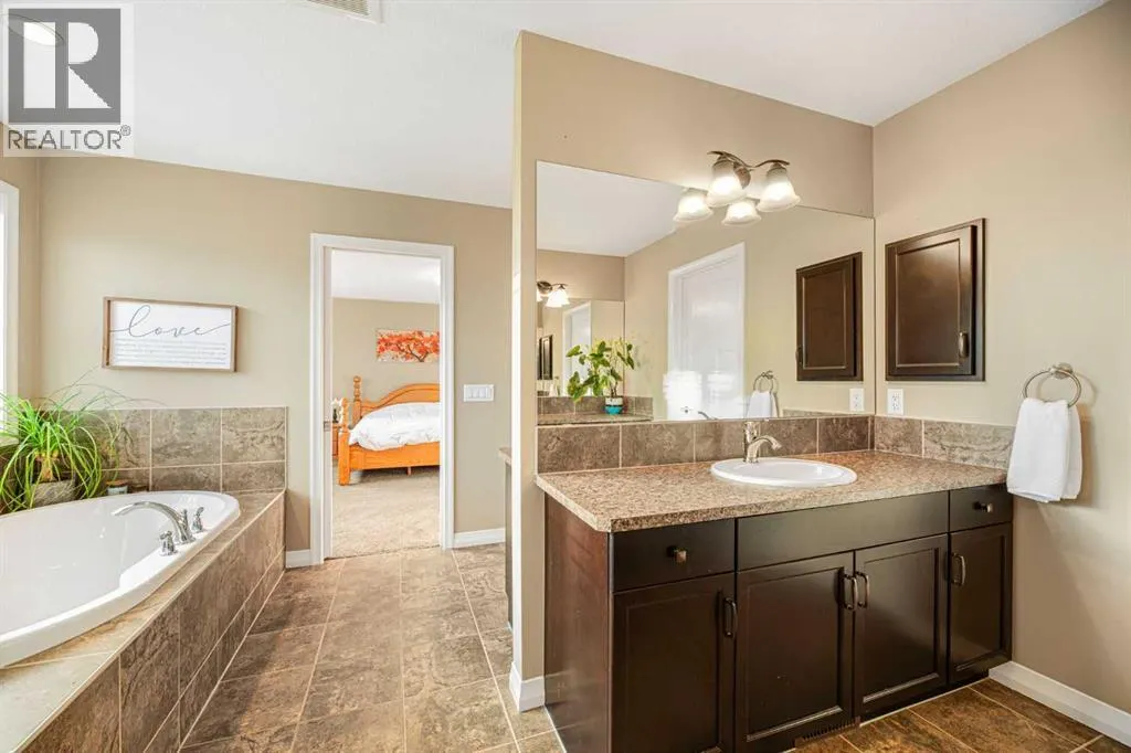 79 Ridge View Close