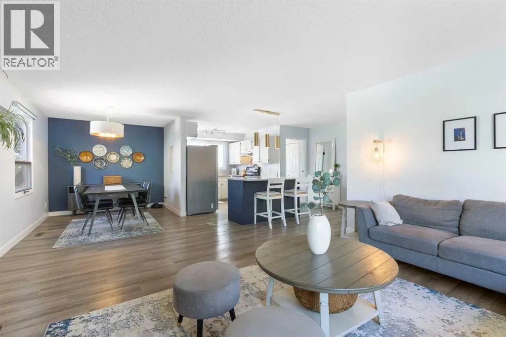 27 Deercrest Close SE