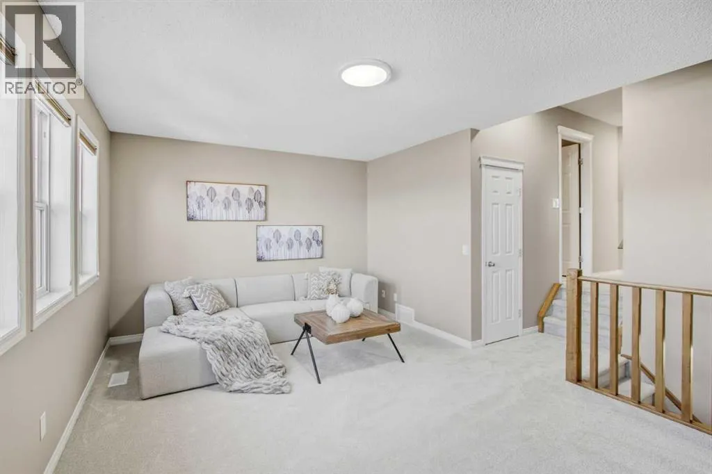 92 Everglen Way SW