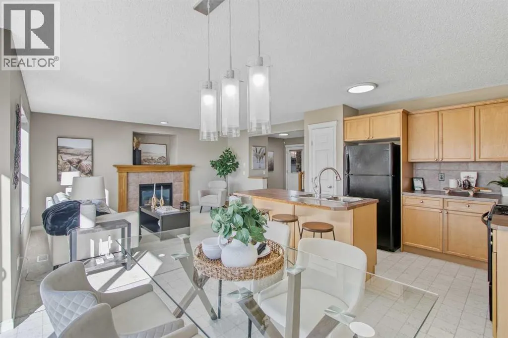 92 Everglen Way SW