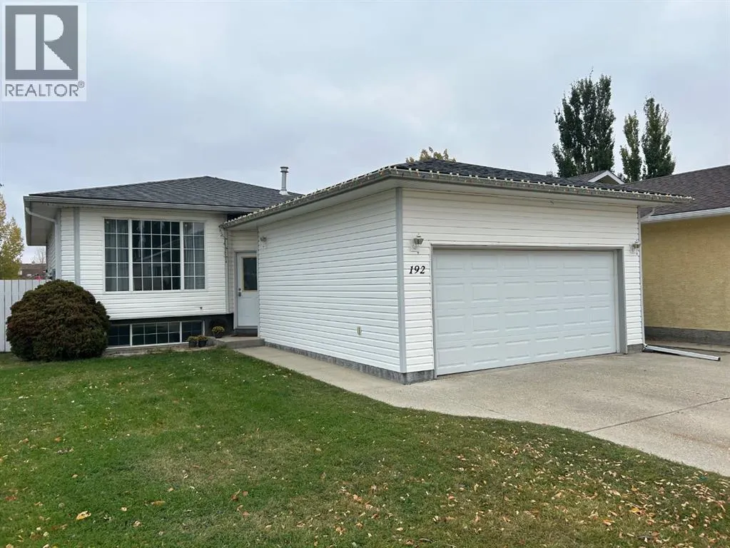 192 Mt Rundle Road W