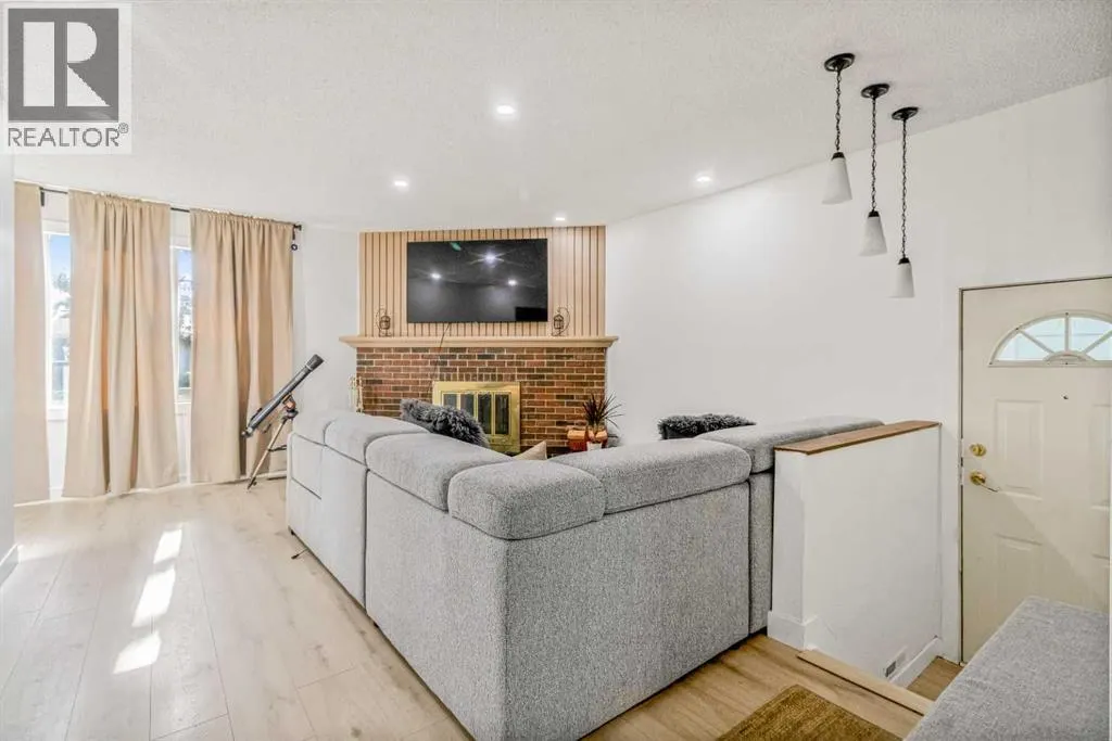147 Dovercliffe Way SE