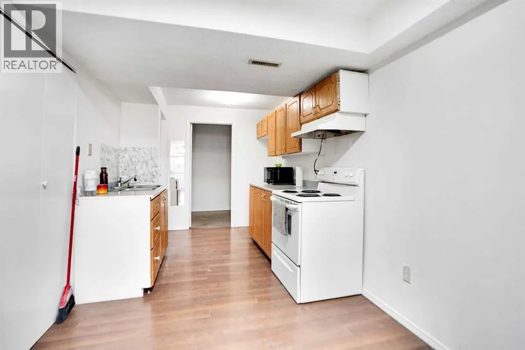 6032 Martingrove Road