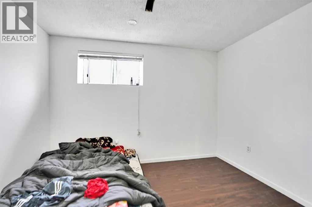 6032 Martingrove Road
